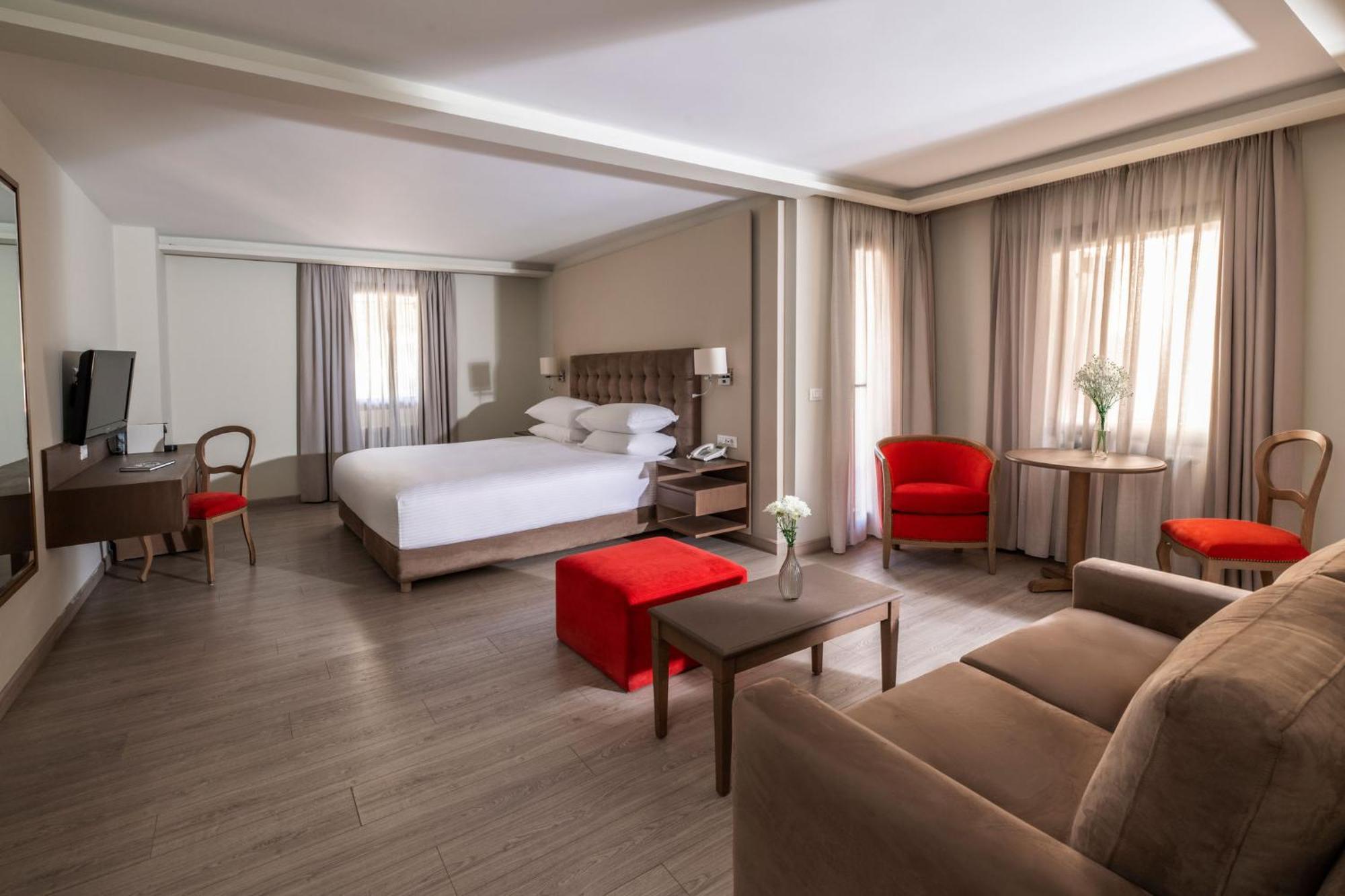 อินเตอร์คอนติเนนตัล มซาร์ เลบานอน เมาน์เท็น รีสอร์ต แอนด์ สปา Hotel Mzaar Kfardebian ภายนอก รูปภาพ